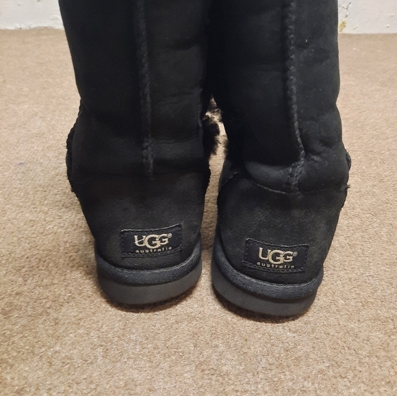 UGG Bailey Button Triplet Boots 1873 Black Size 5 - Picture 4 of 7